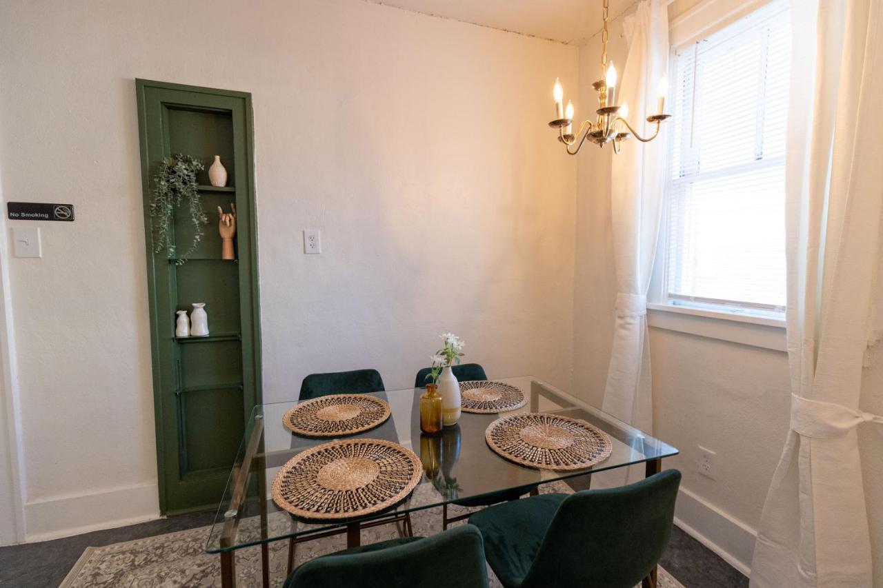 Historic Revival King Bed Midtown Memphis 68 Yes Pets Fast Wifi Free Parking Villa ภายนอก รูปภาพ